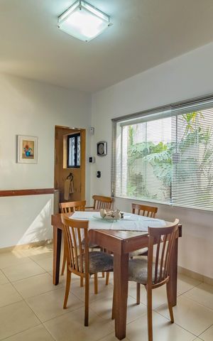 Casa à venda com 272m², 3 quartos e 6 vagas