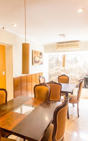 Casa de condomínio à venda com 600m², 4 quartos e 9 vagas Casa de condomínio à venda com 600m², 4 quartos e 9 vagasade