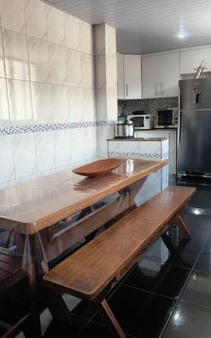 Casa à venda com 200m², 4 quartos e 1 vaga Casa à venda com 200m², 4 quartos e 1 vagaCozinha