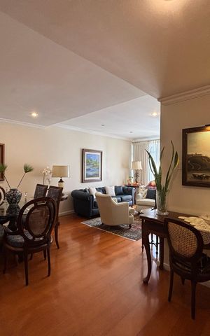 Apartamento à venda com 128m², 2 quartos e 1 vaga Apartamento à venda com 128m², 2 quartos e 1 vagaSala