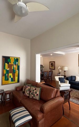 Apartamento à venda com 128m², 2 quartos e 1 vaga Apartamento à venda com 128m², 2 quartos e 1 vagaSala