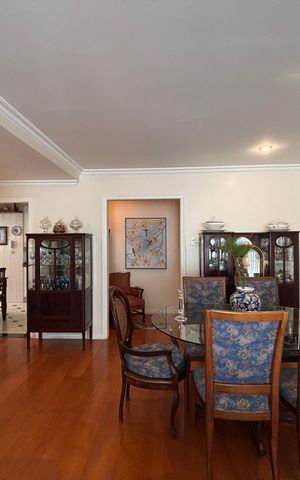 Apartamento à venda com 128m², 2 quartos e 1 vaga Apartamento à venda com 128m², 2 quartos e 1 vagaSala