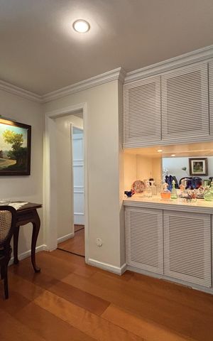 Apartamento à venda com 128m², 2 quartos e 1 vaga Apartamento à venda com 128m², 2 quartos e 1 vagaSala