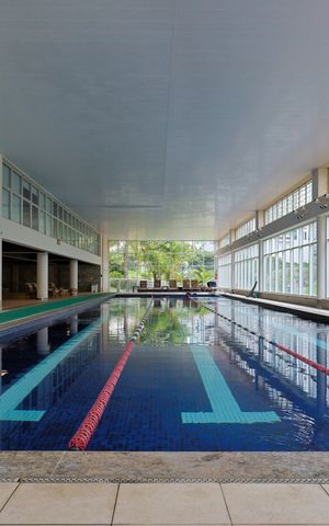Apartamento à venda com 126m², 3 quartos e 3 vagas Apartamento à venda com 126m², 3 quartos e 3 vagasÁrea comum - Piscina Térmica