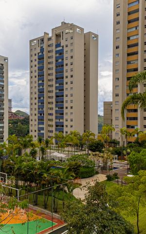 Apartamento à venda com 126m², 3 quartos e 3 vagas Apartamento à venda com 126m², 3 quartos e 3 vagasÁrea comum - Quadra Poliesportiva