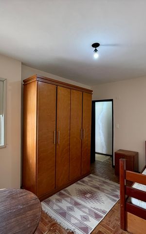 Casa à venda com 170m², 4 quartos e 2 vagas Casa à venda com 170m², 4 quartos e 2 vagasQuarto 2