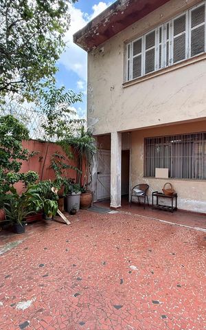 Casa à venda com 170m², 4 quartos e 2 vagas Casa à venda com 170m², 4 quartos e 2 vagasGaragem