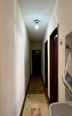 Casa à venda com 170m², 4 quartos e 2 vagas Casa à venda com 170m², 4 quartos e 2 vagasCorredor Quartos