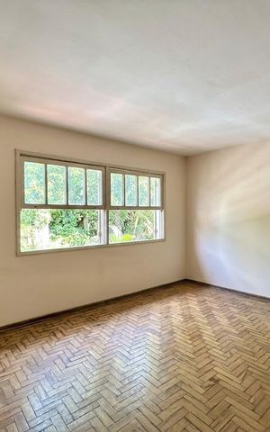 Casa à venda com 170m², 4 quartos e 2 vagas Casa à venda com 170m², 4 quartos e 2 vagasQuarto 3