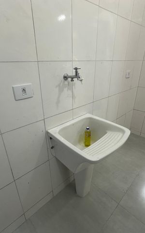 Casa para alugar com 40m², 1 quarto e sem vaga Casa para alugar com 40m², 1 quarto e sem vagaÁrea de Serviço