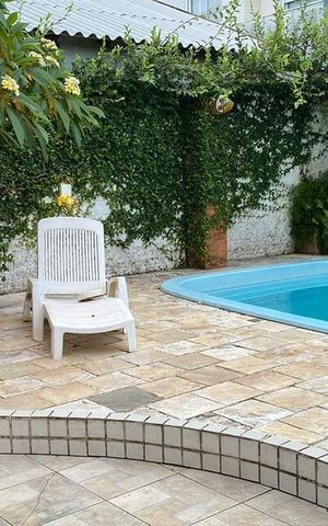 Casa para alugar com 600m², 3 quartos e 4 vagas Casa para alugar com 600m², 3 quartos e 4 vagasPiscina