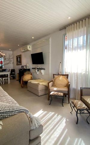 Casa para alugar com 600m², 3 quartos e 4 vagas Casa para alugar com 600m², 3 quartos e 4 vagasSala