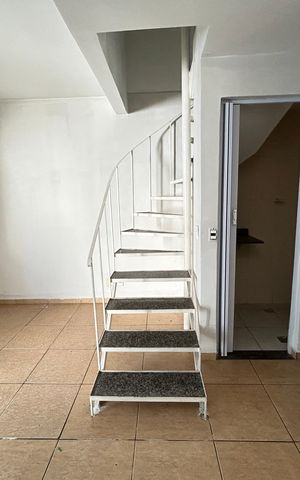 Casa de condomínio para alugar com 80m², 2 quartos e 1 vagaSala