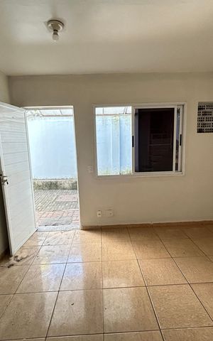 Casa de condomínio para alugar com 80m², 2 quartos e 1 vagaSala