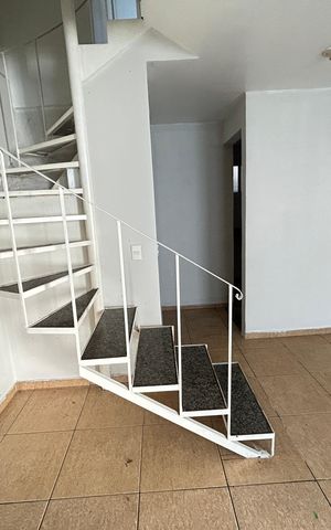 Casa de condomínio para alugar com 80m², 2 quartos e 1 vagaSala