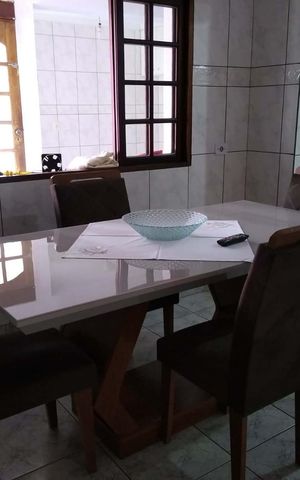 Casa à venda com 190m², 3 quartos e 3 vagas Casa à venda com 190m², 3 quartos e 3 vagasCozinha