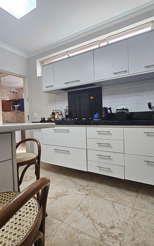 Casa à venda com 129m², 3 quartos e 1 vaga Casa à venda com 129m², 3 quartos e 1 vagaCozinha