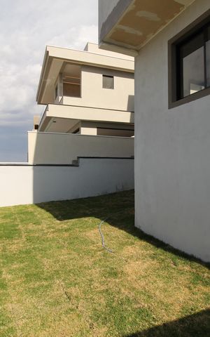 Casa de condomínio para alugar com 250m², 3 quartos e 4 vagasQuintal