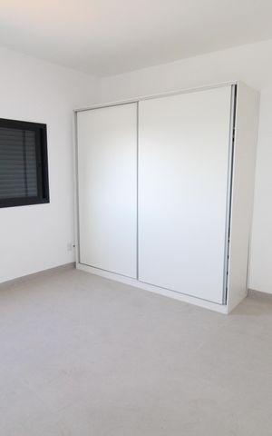 Casa de condomínio para alugar com 250m², 3 quartos e 4 vagasSuíte 3