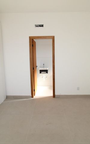 Casa de condomínio para alugar com 250m², 3 quartos e 4 vagasSuíte 1