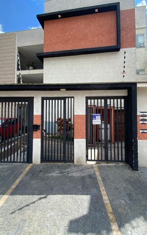Casa de condomínio para alugar com 45m², 2 quartos e sem vaga Casa de condomínio para alugar com 45m², 2 quartos e sem vagaFachada