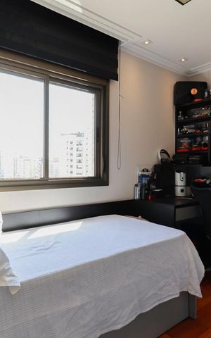 Apartamento à venda com 250m², 4 quartos e 4 vagasSuíte 3