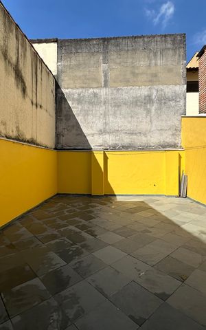 Casa à venda com 155m², 2 quartos e 2 vagasQuintal
