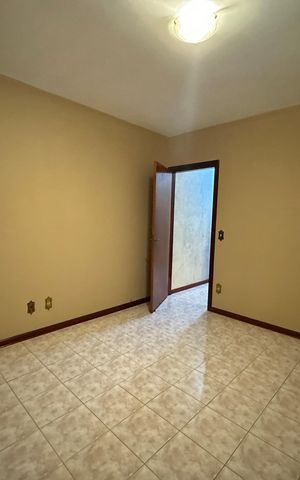 Casa à venda com 155m², 2 quartos e 2 vagasQuarto 1