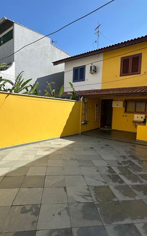 Casa à venda com 155m², 2 quartos e 2 vagasQuintal