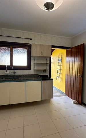 Casa à venda com 155m², 2 quartos e 2 vagasCozinha