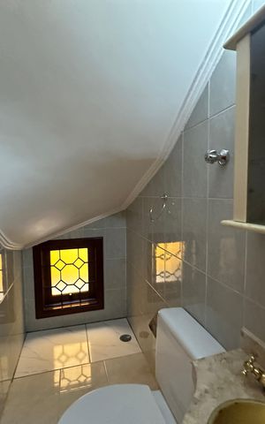 Casa à venda com 155m², 2 quartos e 2 vagasLavabo
