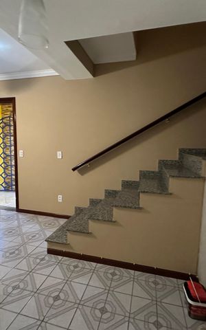 Casa à venda com 155m², 2 quartos e 2 vagasSala