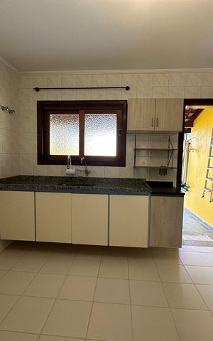Casa à venda com 155m², 2 quartos e 2 vagasCozinha