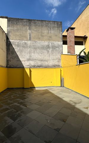 Casa à venda com 155m², 2 quartos e 2 vagasQuintal