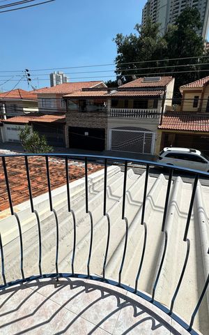 Casa à venda com 155m², 2 quartos e 2 vagasVaranda