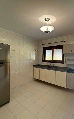 Casa à venda com 155m², 2 quartos e 2 vagasCozinha