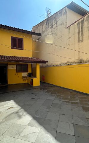 Casa à venda com 155m², 2 quartos e 2 vagasQuintal