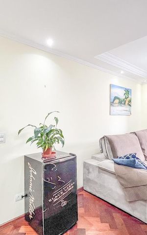 Apartamento à venda com 58m², 2 quartos e 1 vaga Apartamento à venda com 58m², 2 quartos e 1 vagaSala