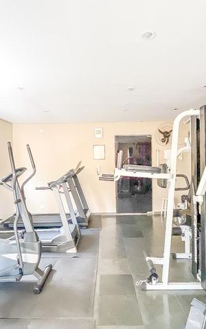 Apartamento à venda com 58m², 2 quartos e 1 vaga Apartamento à venda com 58m², 2 quartos e 1 vagaÁrea comum - Academia