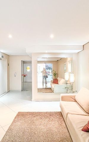 Apartamento à venda com 58m², 2 quartos e 1 vaga Apartamento à venda com 58m², 2 quartos e 1 vagaHall social