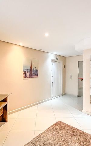 Apartamento à venda com 58m², 2 quartos e 1 vaga Apartamento à venda com 58m², 2 quartos e 1 vagaHall social