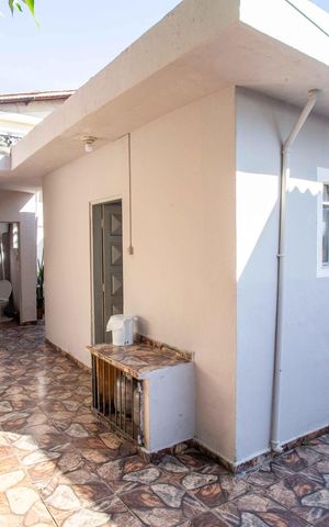 Casa à venda com 200m², 3 quartos e 2 vagasQuintal