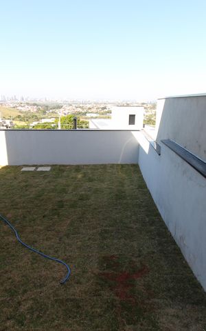 Casa de condomínio para alugar com 265m², 3 quartos e 4 vagasQuintal