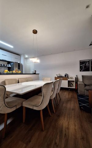 Apartamento à venda com 71m², 3 quartos e 2 vagas Apartamento à venda com 71m², 3 quartos e 2 vagasSala de jantar