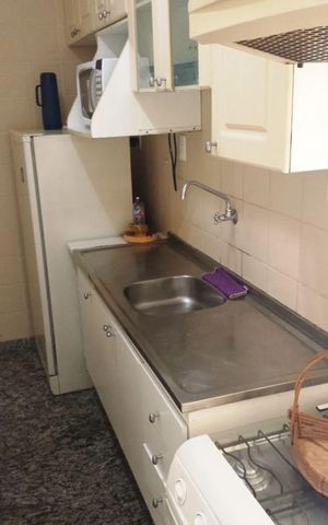 Apartamento para alugar com 90m², 2 quartos e 2 vagas Apartamento para alugar com 90m², 2 quartos e 2 vagasCozinha