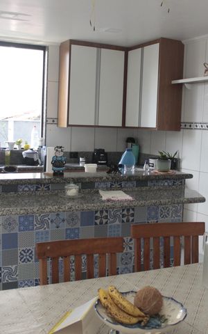 Casa para alugar com 250m², 3 quartos e 8 vagasCozinha 