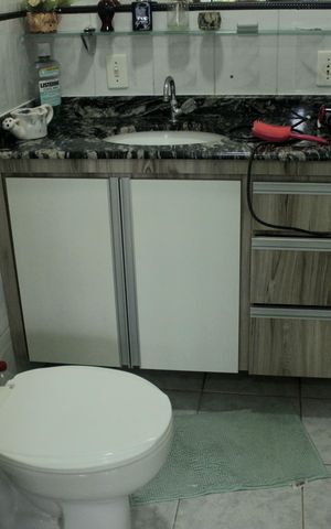Casa para alugar com 250m², 3 quartos e 8 vagasLavabo 