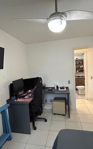 Apartamento à venda com 78m², 3 quartos e 1 vagaQuarto 2