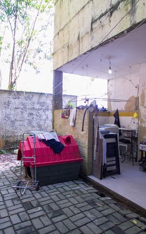 Casa de condomínio à venda com 150m², 3 quartos e 1 vaga Casa de condomínio à venda com 150m², 3 quartos e 1 vagaÁrea de Serviço