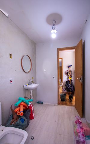 Casa de condomínio à venda com 150m², 3 quartos e 1 vaga Casa de condomínio à venda com 150m², 3 quartos e 1 vagaBanheiro da Suíte 1